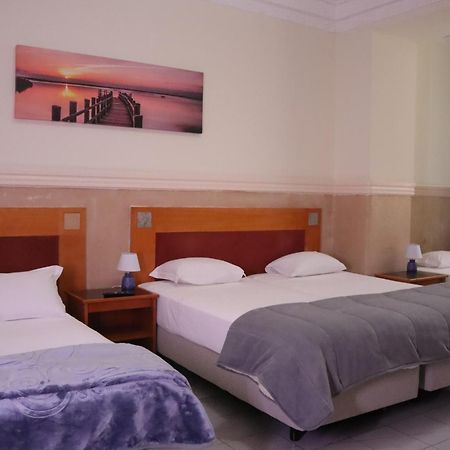 Midis - Local Accommodation Лиссабон Экстерьер фото